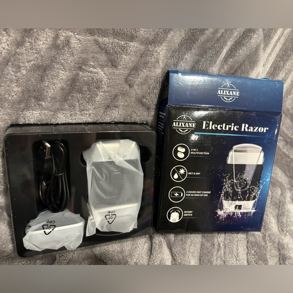 Electric‎ Razor for Men. - Picture 3 of 3